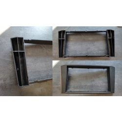 RAMKA DO RADIA TOYOTA AVENSIS T25 2003-2009 USZKODZONA