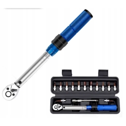 KLUCZ DYNAMOMETRYCZNY Z GRZECHOTKĄ 1/4 DWUKIERUNKOWY ZESTAW NASADEK 15 EL.